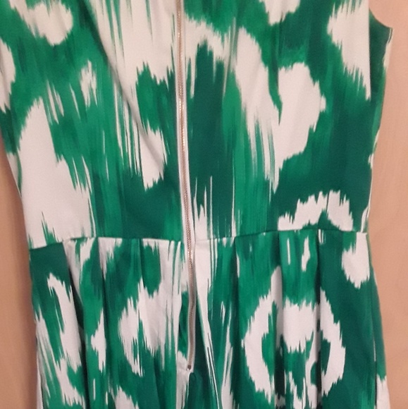Ellen Tracy Green White stroke dress Sz 2 NWOT - Picture 3 of 8